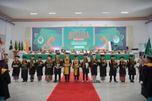 Penuh Haru! Rektor Beri Pesan Wisudawan Periode II 2025: “Ilmu Ini untuk Siapa?”