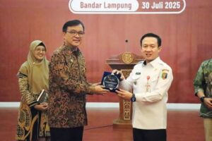 Sekdaprov Marindo Buka Seminar ISEI 2025: Dorong Transformasi Ekonomi Menuju Lampung Maju