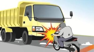 Truk Hino VS Sepeda Motor: 1 Balita Meninggal Di Tempat!