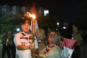 Pawai Obor Pesawaran Tumbuhkan Semangat Pelajar Mencintai Tanah Air