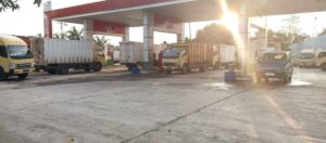 Diduga Kendaraan Perusahaan di Lampura Pakai Solar Bersubsidi!