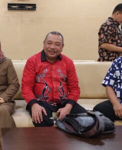 Kadarsyah Di Gadang-Gadang Duduki Singgasana Sekkab, Ketua IWO Lampura Angkat Bicara!