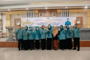 Perkuat Peran Keluarga, TP. PKK Provinsi Lampung Gelar Seminar Pola Asuh Anak dan Remaja 2025
