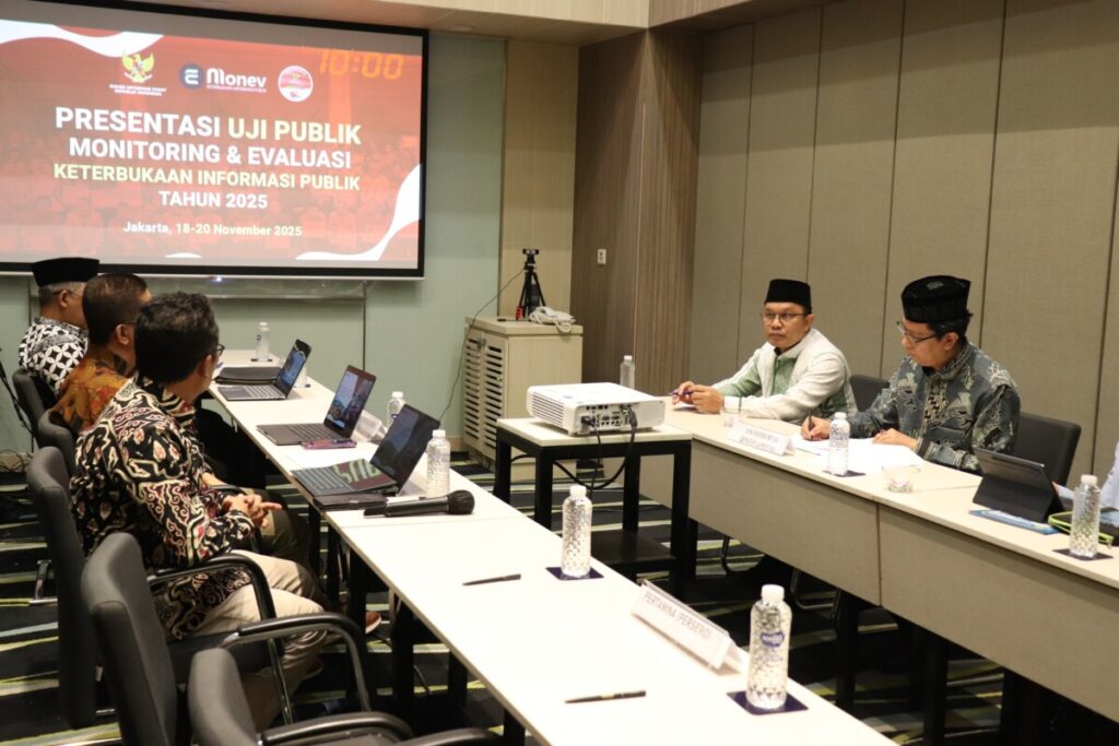 Komitmen Jadi Badan Publik Informatif, Rektor UIN RIL Presentasikan Uji Publik Keterbukaan Informasi