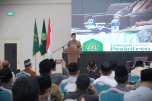 Rektor UIN RIL: Pesantren dan Santri Penjaga Peradaban, Pilar Kemajuan Bangsa