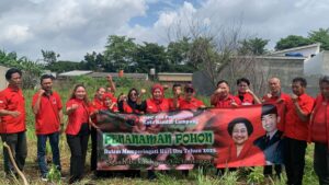 Peringati Hari Ibu ke 97 tahun 2025, DPC PDI Perjuangan Bandar Lampung Gelar Penanaman Pohon