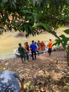 Tiga Hari Tenggelam: Korban Ahir Nya Di Temukan Timsar Di Sini!