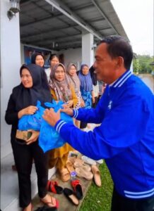 Ketua DPD PAN Pesawaran Konsisten Tebar Manfaat, 150 Paket Sembako Dibagikan Jelang Ramadan