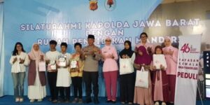 Aksi Inspiratif Irjen Pol Rudi Setiawan, Jadi Bapak Asuh Pengamen di Kota Bandung