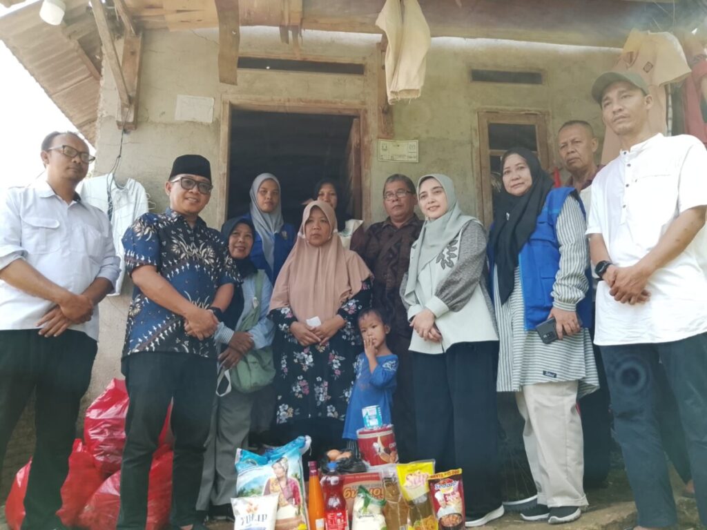 Tanggap Laporan Warga, Camat Panjang Jamin Sekolah Anak & Dorong Bedah Rumah Keluarga Siti Khodijah