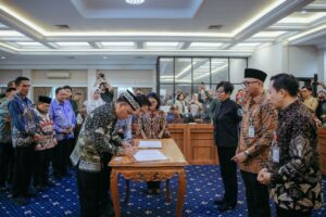 Pemprov Lampung Gelar Rapat Pengelolaan Sampah Terpadu Bersama KLH