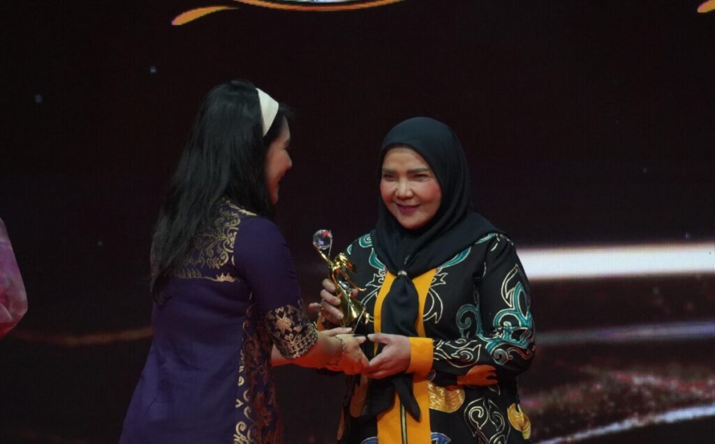 Walikota Eva Dwiana Raih Penghargaan Women’s Inspiration Awards 2026