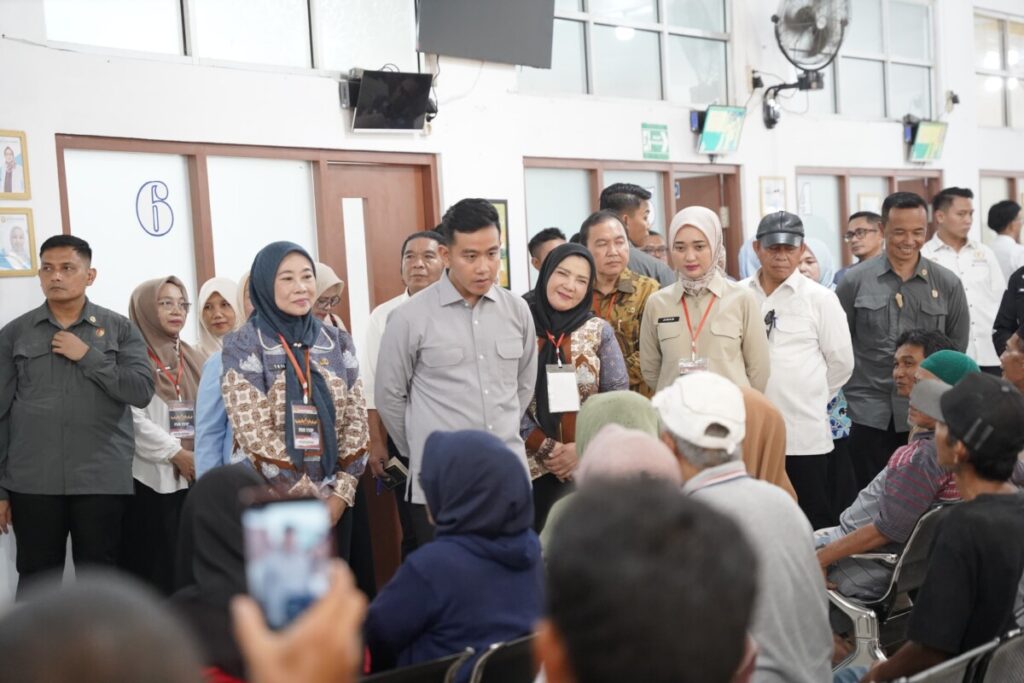 Walikota Eva Dampingi Wapres Gibran Kunker Ke RSUD dr. A. Dadi Tjokrodipo