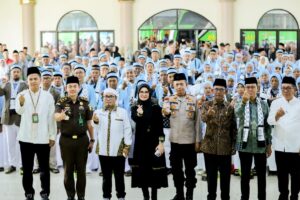 Pemkab Pesawaran Lepas 127 Jamaah Calon Haji 2026, Bupati Titip Doa Untuk Daerah