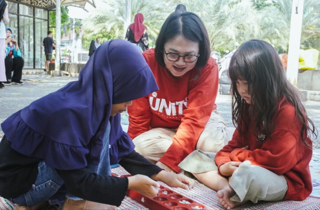 Rawat Literasi, Ketua Komisi II DPRD Metro Isi Kegiatan Edukatif Bersama Komunitas