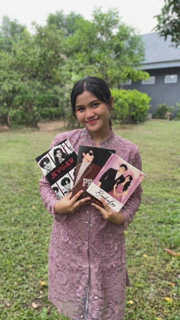 Dita Cahya Ningrum Buktikan Penulis Lampung Mampu Tembus Jutaan Pembaca Fiksi Remaja Diplatform Digital
