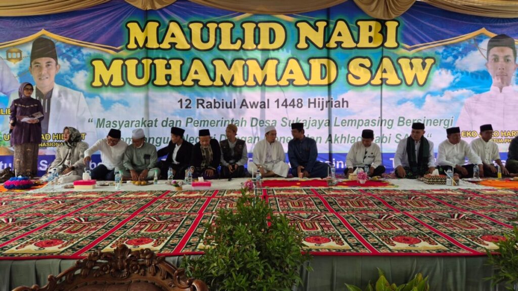 Ribuan Warga Tumpah Ruah Hadiri Peringatan Maulid Nabi Muhammad SAW di Sukajaya Lempasing, Bupati Nanda Apresiasi Kebersamaan Warga