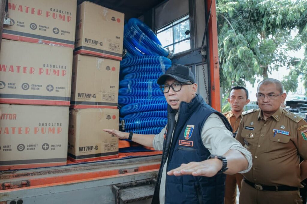 Pemprov Lampung Salurkan Bantuan Logistik dan Peralatan Pemadaman Karhutla
